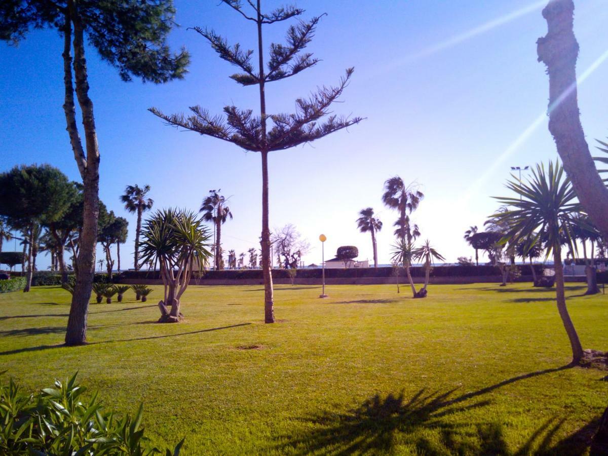 מאלגה Playa La Cala In Front Of The Beach Free Parking מראה חיצוני תמונה