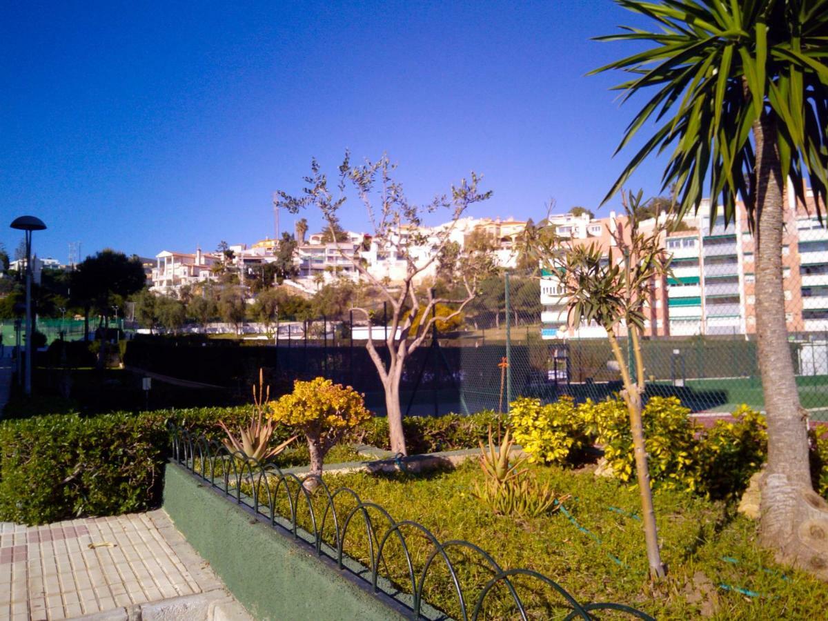 מאלגה Playa La Cala In Front Of The Beach Free Parking מראה חיצוני תמונה