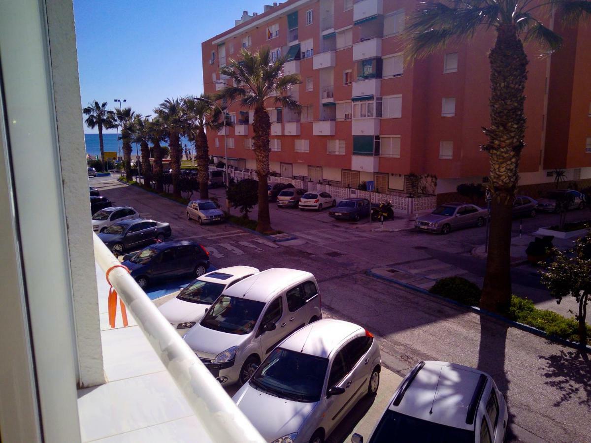 מאלגה Playa La Cala In Front Of The Beach Free Parking מראה חיצוני תמונה